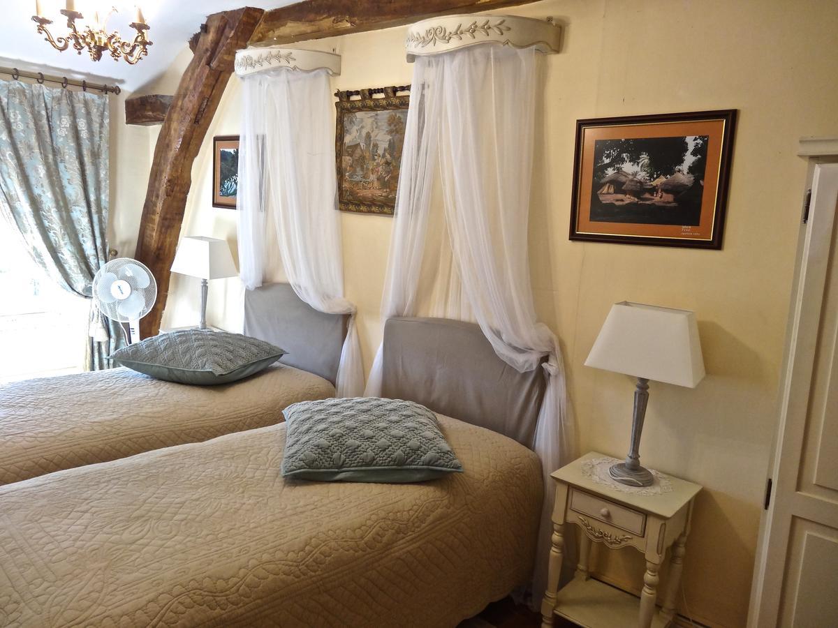 Chateau Les Vallees Tournon-Saint-Pierre Экстерьер фото