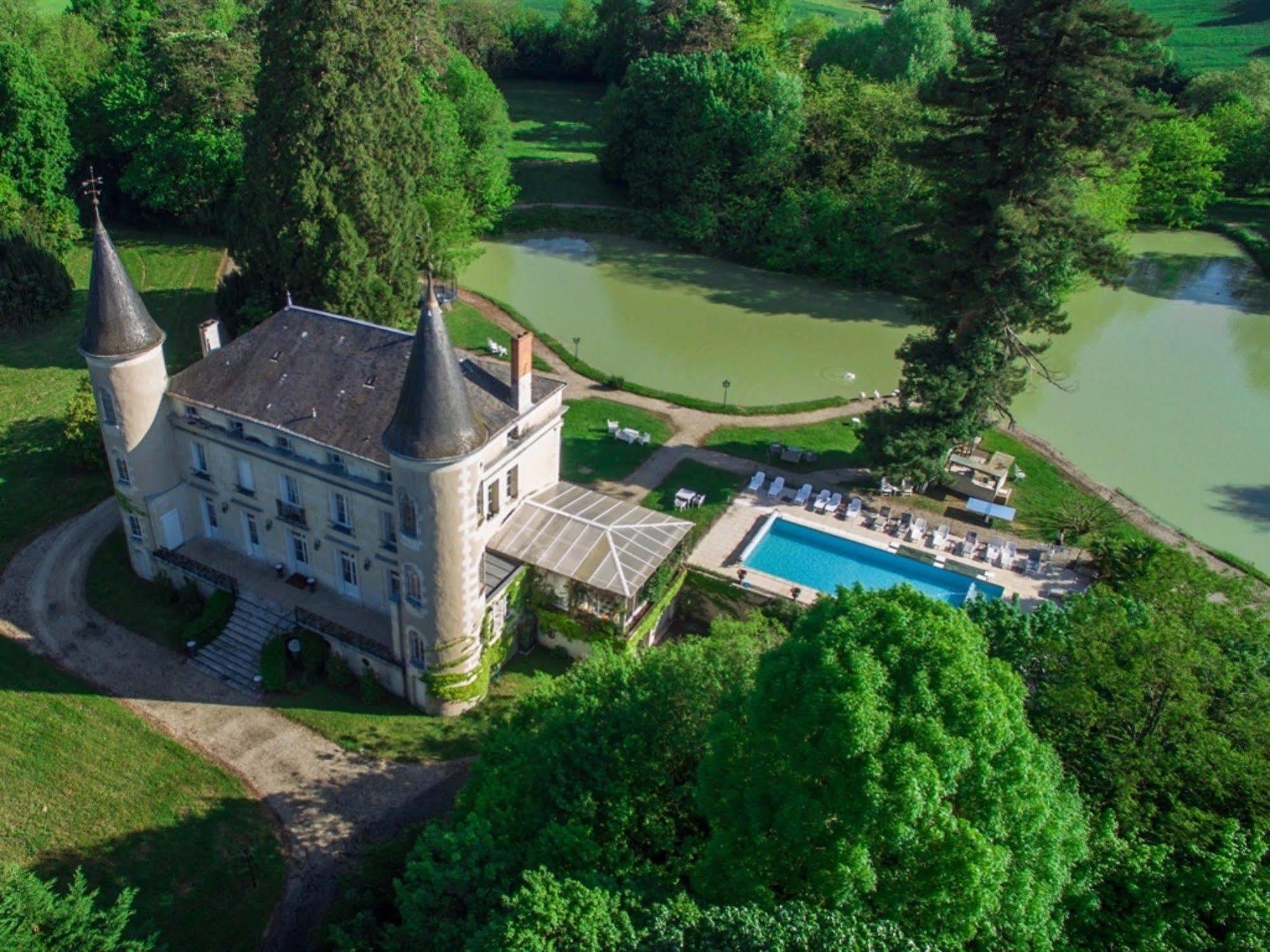 Chateau Les Vallees Tournon-Saint-Pierre Экстерьер фото